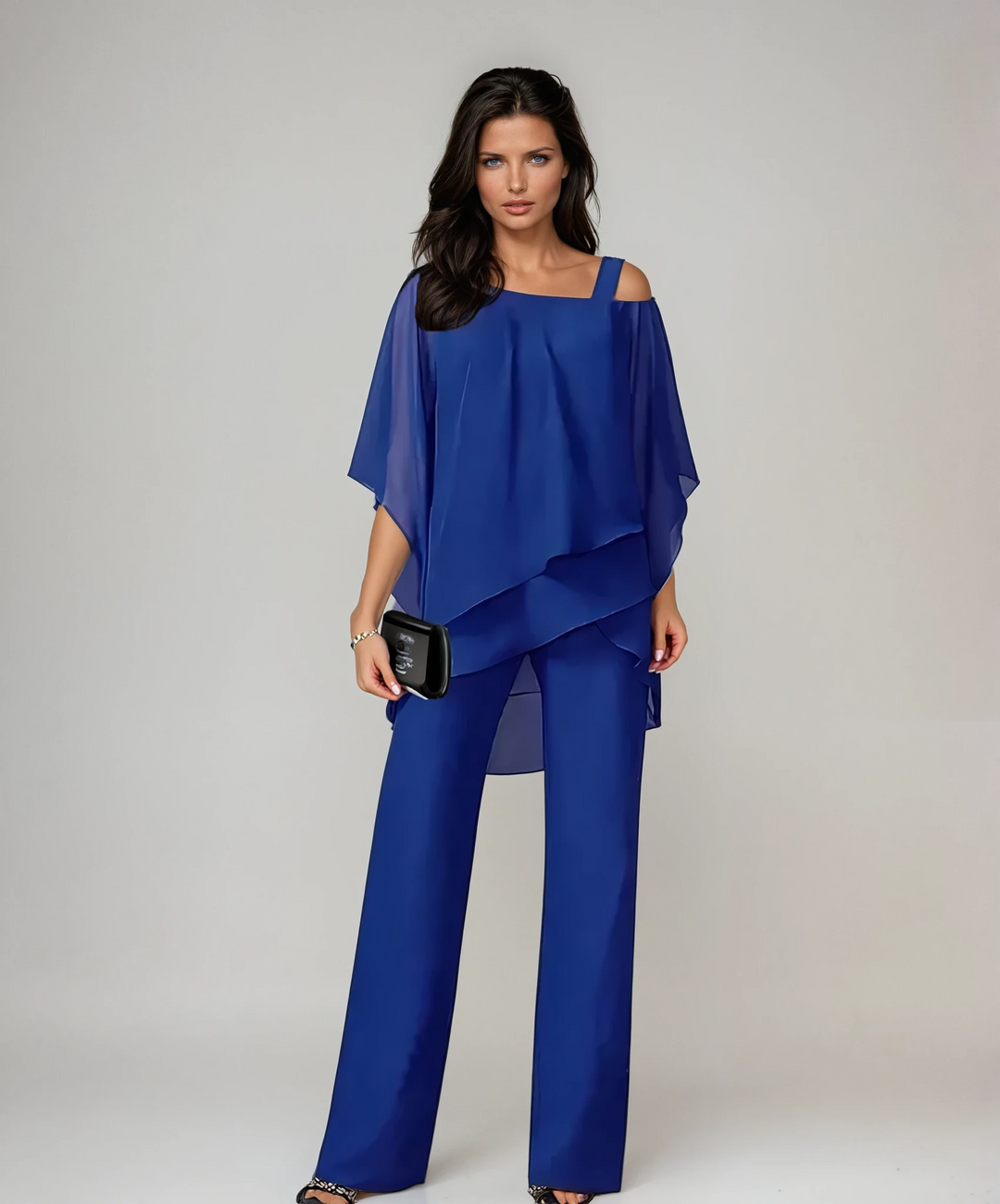 Elena – Completo Due Pezzi con Design a Strati